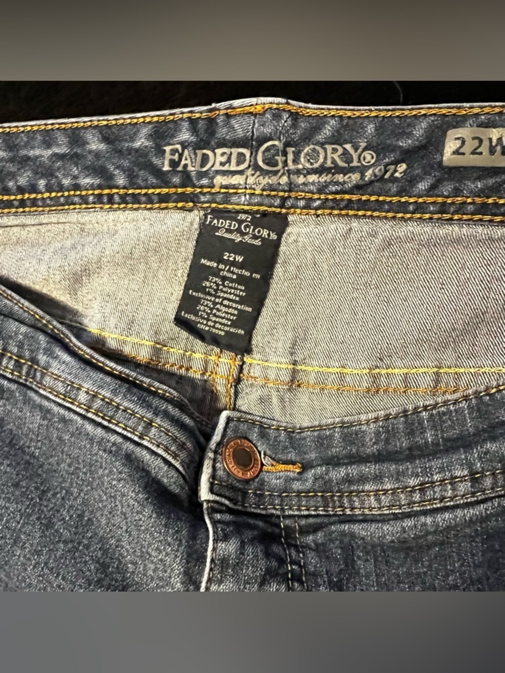 GUC Faded Glory Stretchy! Classic Blue Denim Pedal Pusher Jeans Womenâs 22W - Picture 3 of 7